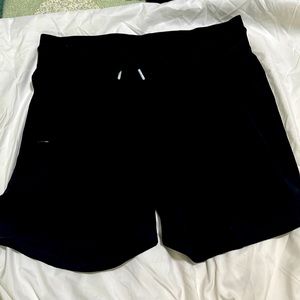 Zyia Canyon Shorts - Black